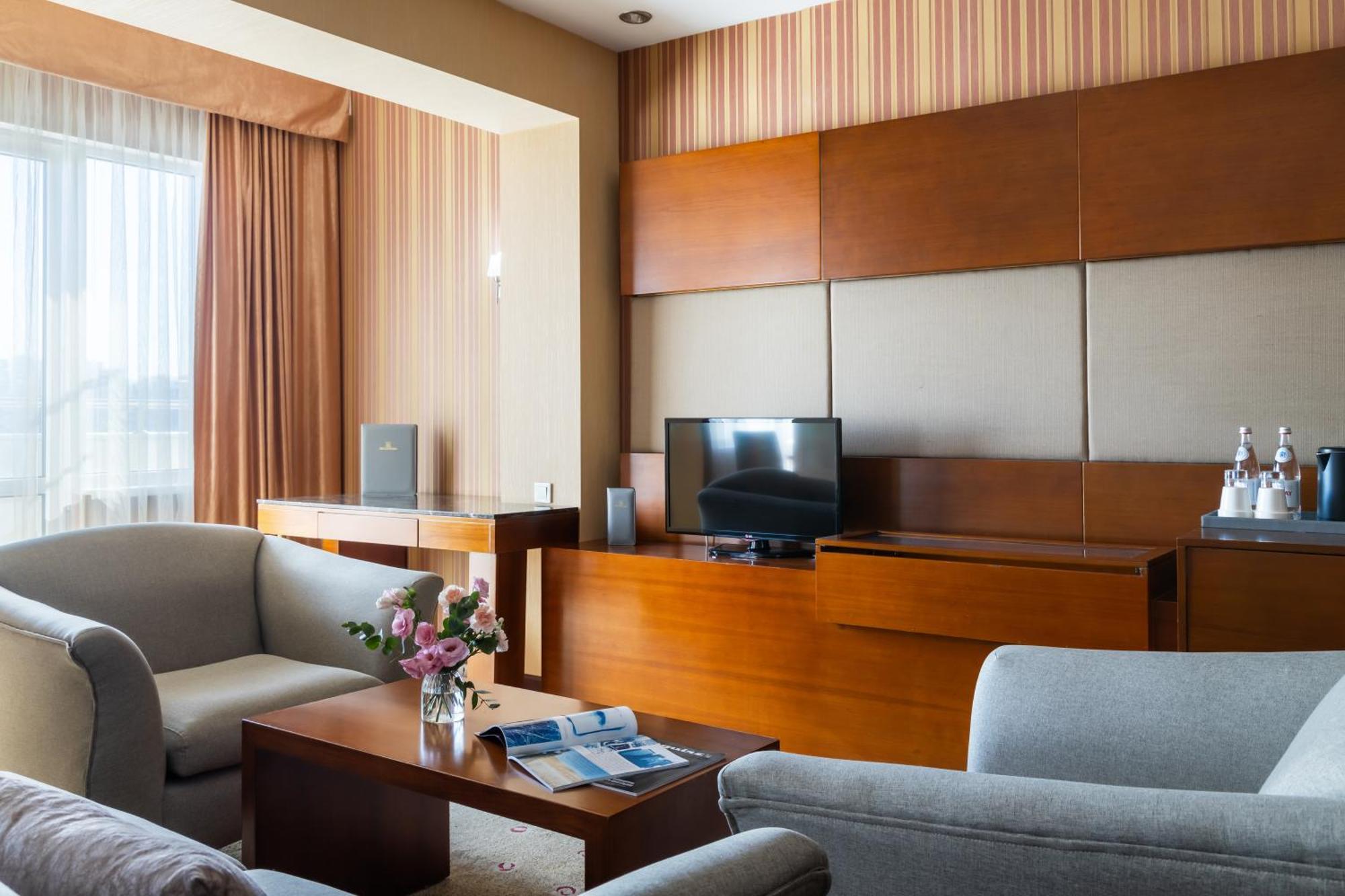 Regardal Hotel อัลมาตี ภายนอก รูปภาพ
