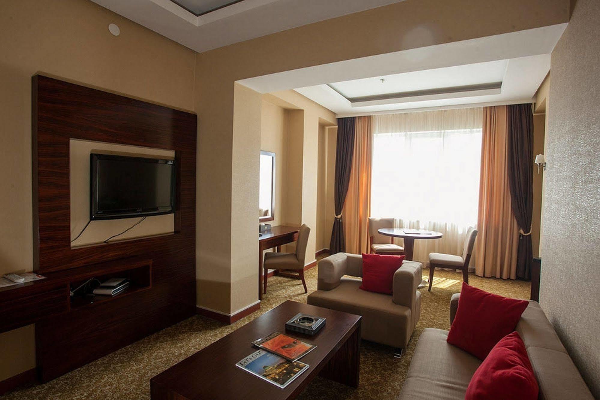 Regardal Hotel อัลมาตี ภายนอก รูปภาพ